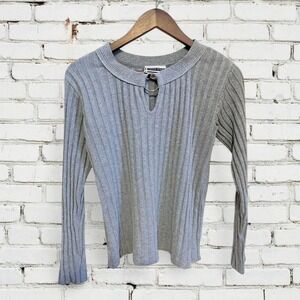 Carly Blake Ribbed Knit Sweater Womens‎ Medium Grey Keyhole Long Sleeve Top USA